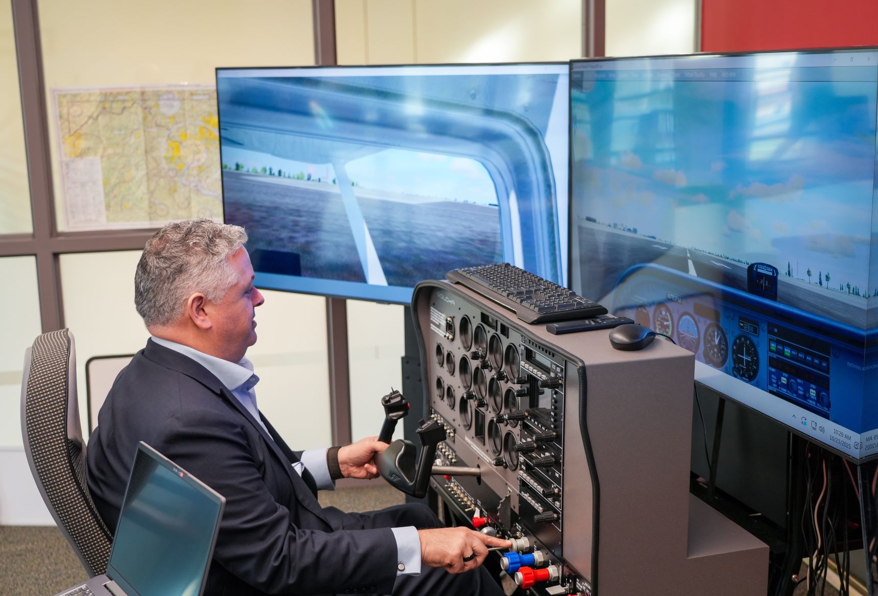 RAeS Chief Executive David Edwards in CapTech Flight Sim